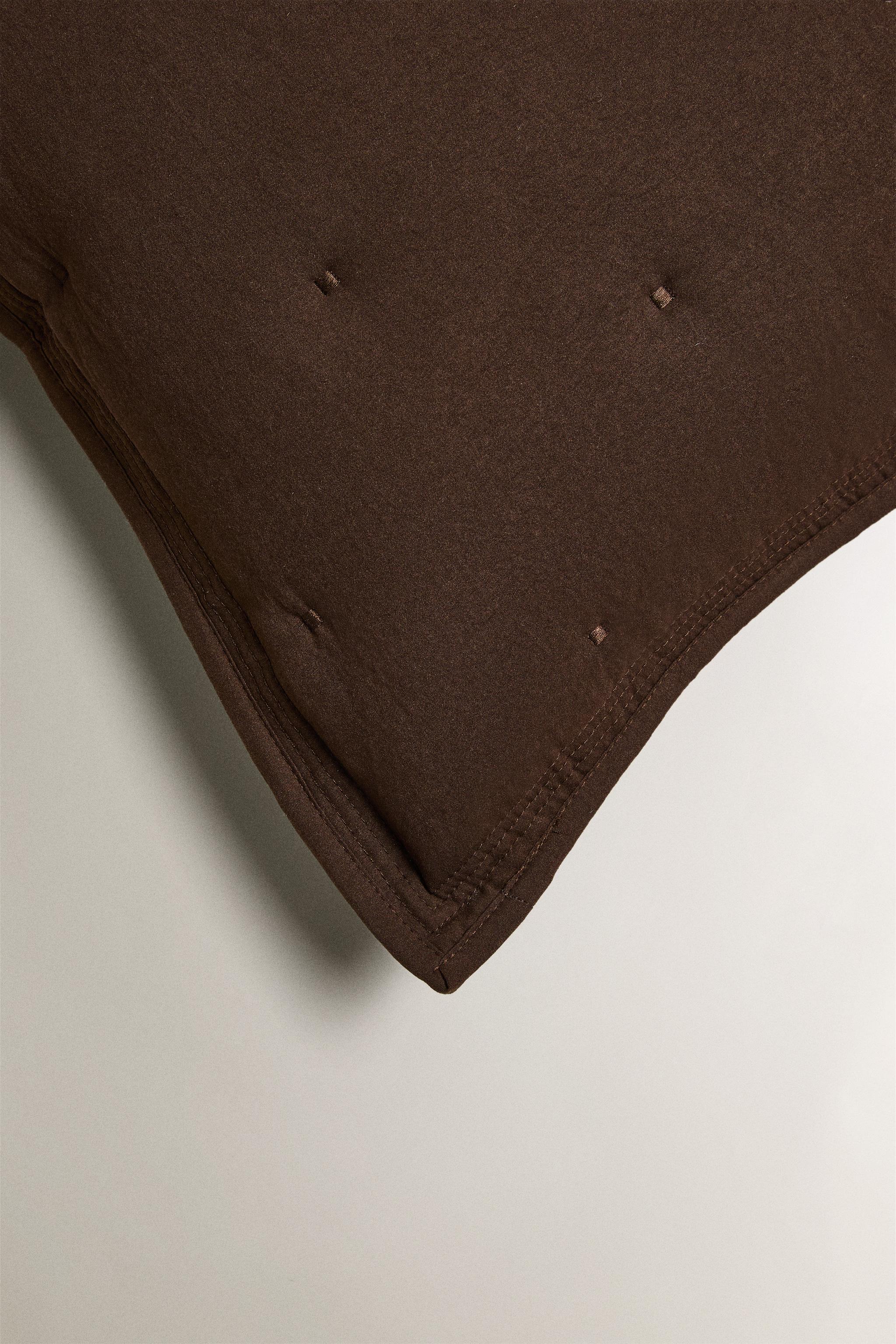 MICROFIBER PILLOW SHAM FOR QUILT